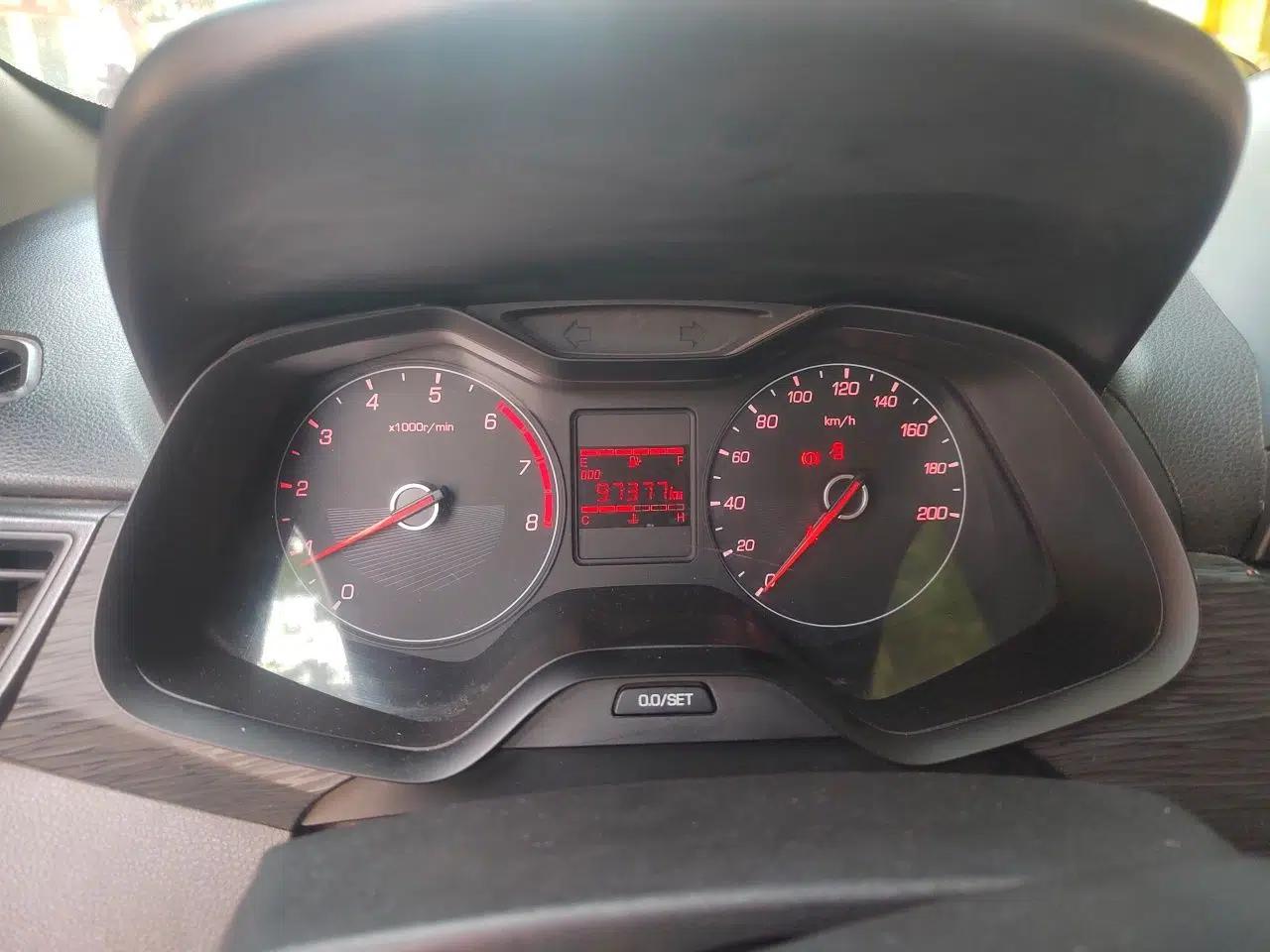 Baojun 310 2016 1.2L manual Comfort trim level — миниатюра 11