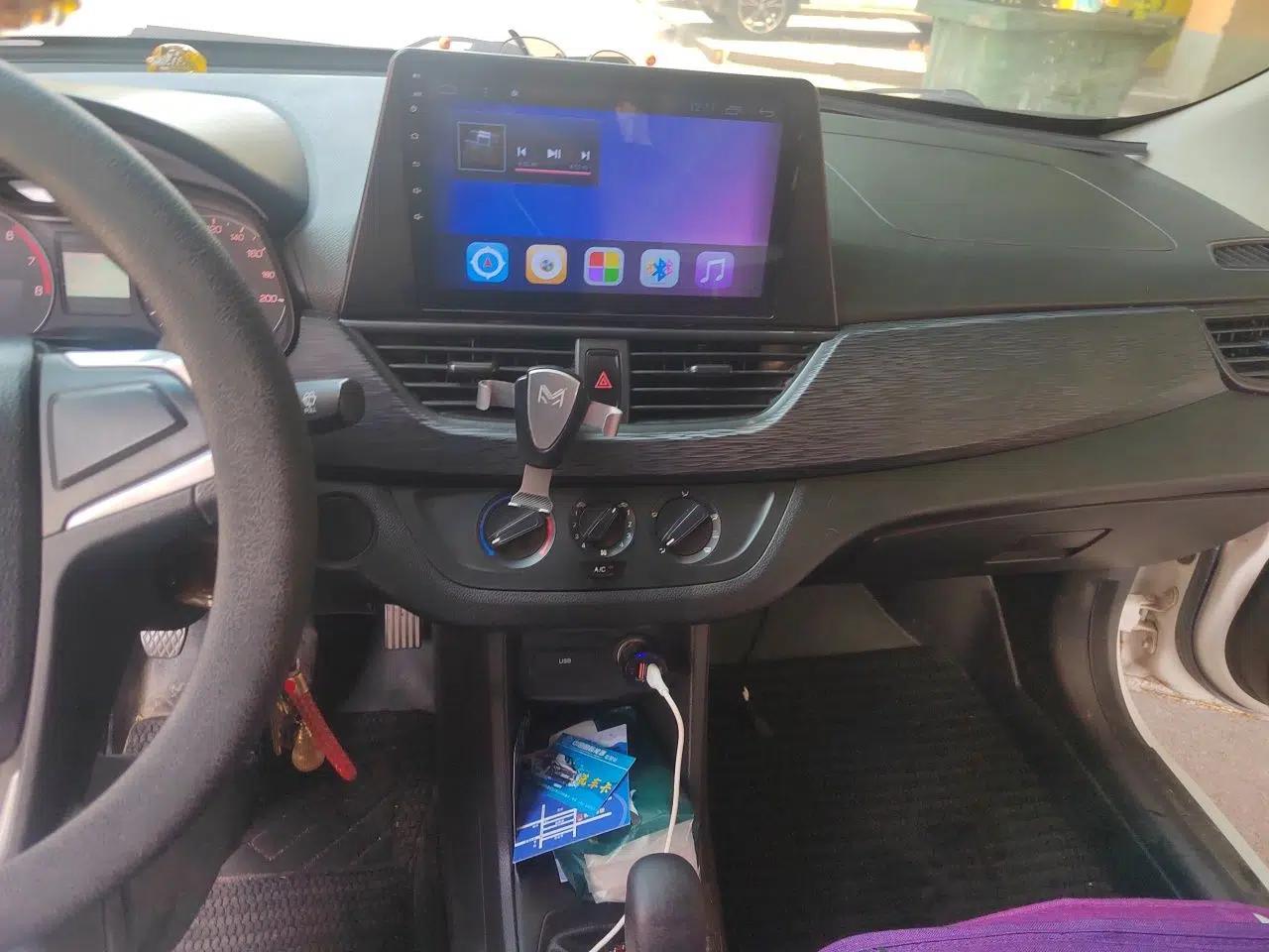 Baojun 310 2016 1.2L manual Comfort trim level — миниатюра 13
