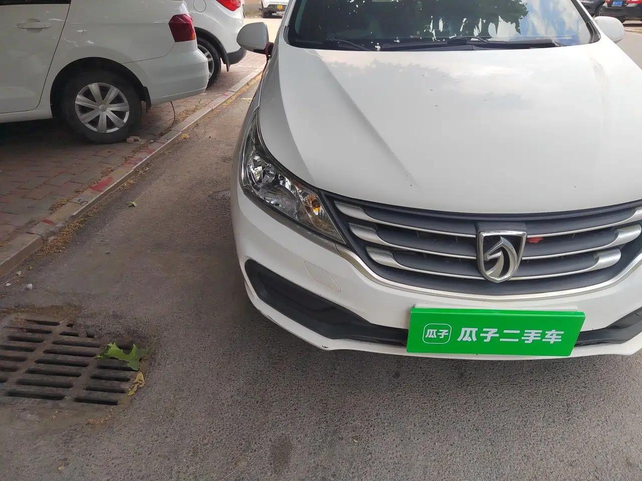 Baojun 310 2016 1.2L manual Comfort trim level — миниатюра 7
