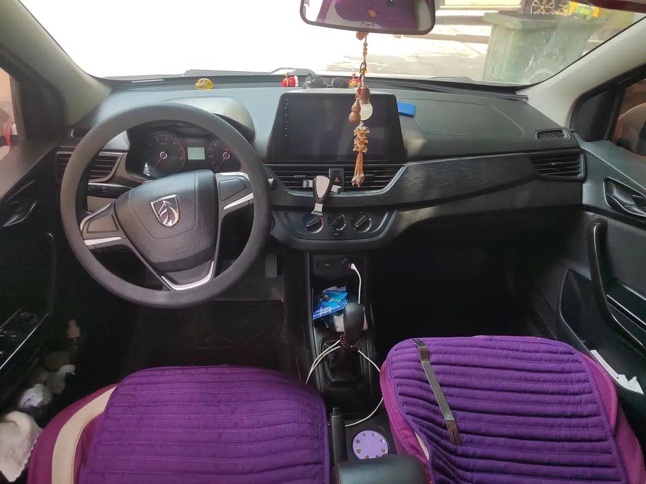 Baojun 310 2016 1.2L manual Comfort trim level — миниатюра 9