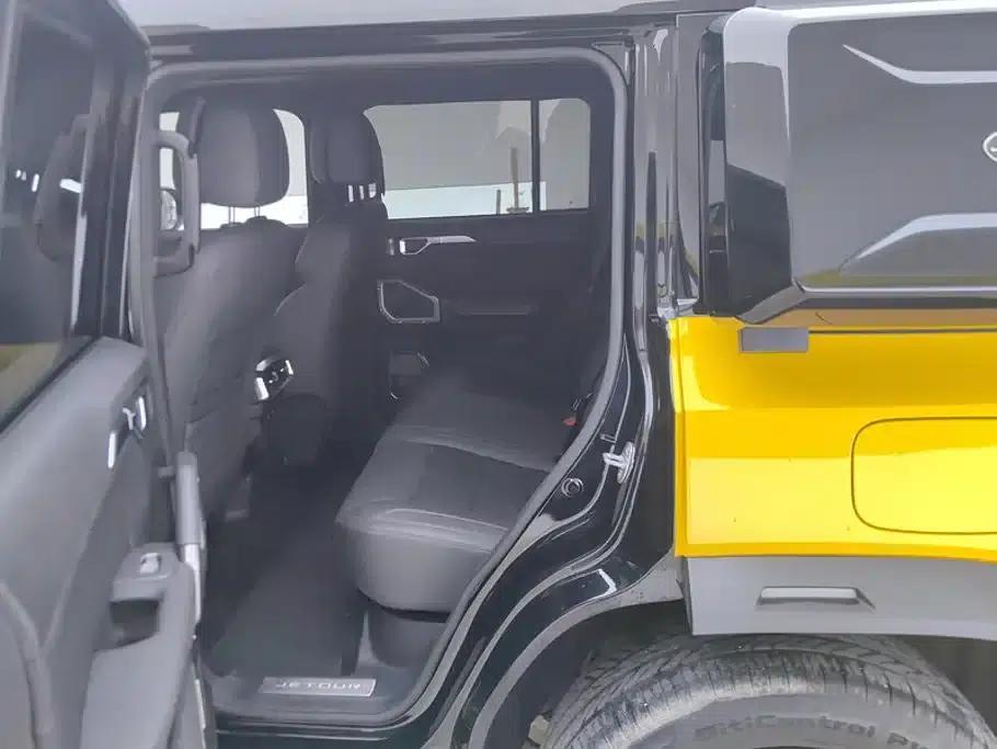 Jetour Traveler C-DM 2024 Model C-DM 208KM Off-Road Edition — миниатюра 11