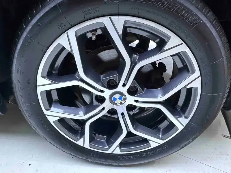 BMW X1 2022 sDrive20Li Premium — миниатюра 11