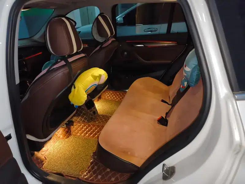 BMW X1 2018 sDrive20Li Leading Edition — миниатюра 9