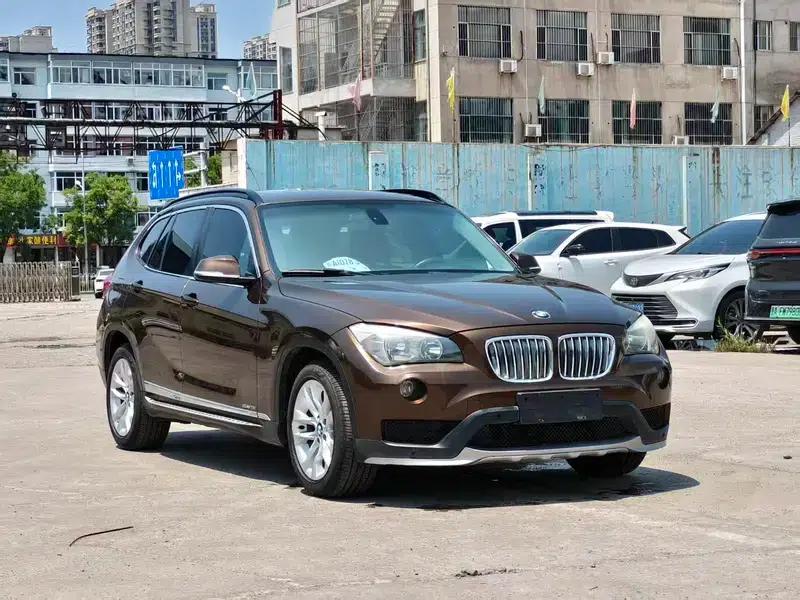 BMW X1 2015 sDrive18i Leading Upgrade Edition — миниатюра 2