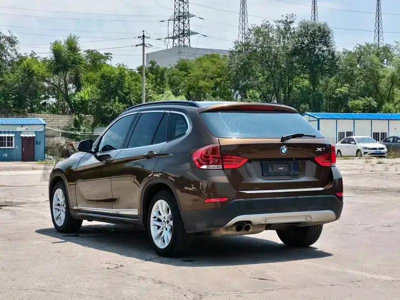 BMW X1 2015 sDrive18i Leading Upgrade Edition — миниатюра 3