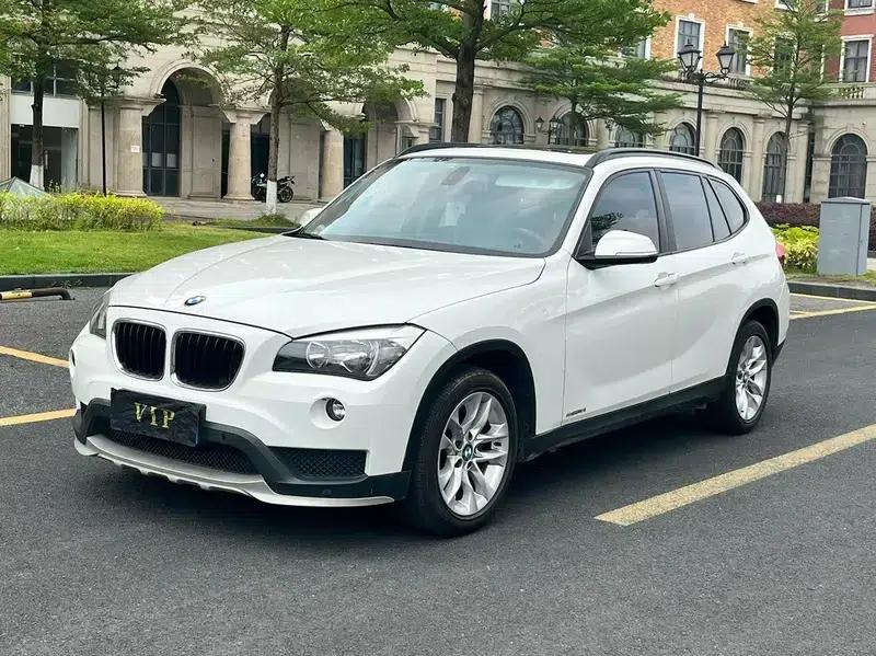 BMW X1 2015 sDrive18i Fashion Upgrade Edition — миниатюра 1
