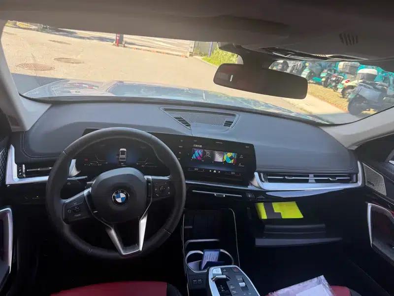BMW X1 2023 sDrive25Li M Sport Package — миниатюра 5