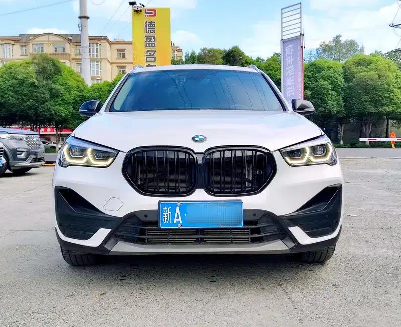 BMW X1 2022 sDrive25Li Leading Edition — миниатюра 2
