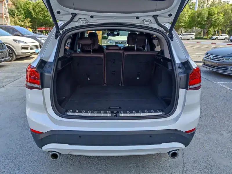 BMW X1 2022 sDrive25Li Leading Edition — миниатюра 17