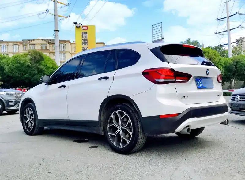 BMW X1 2022 sDrive25Li Leading Edition — миниатюра 4