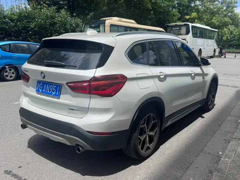 BMW X1 2019 xDrive20Li Premium — миниатюра 4