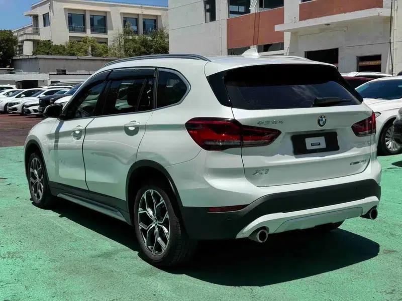 BMW X1 2022 sDrive20Li Fashion Edition — миниатюра 6