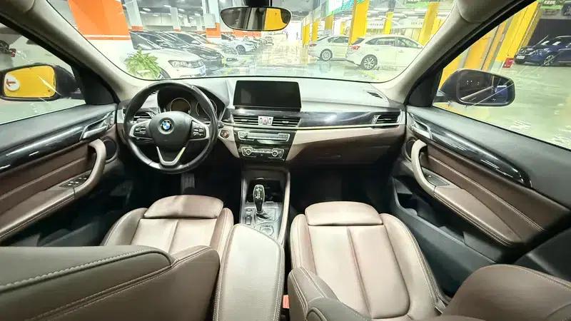 BMW X1 2020 sDrive25Li Leading Edition — миниатюра 20