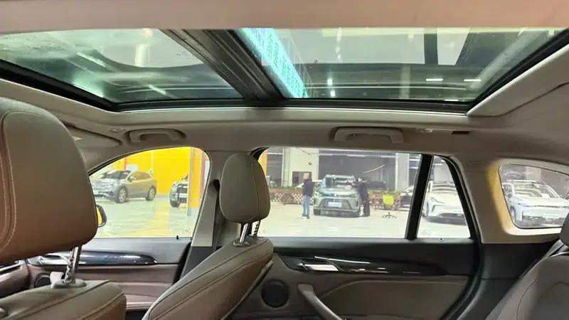 BMW X1 2020 sDrive25Li Leading Edition — миниатюра 24