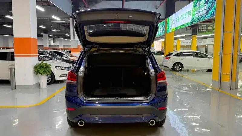 BMW X1 2020 sDrive25Li Leading Edition — миниатюра 25
