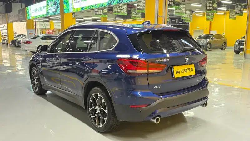 BMW X1 2020 sDrive25Li Leading Edition — миниатюра 5