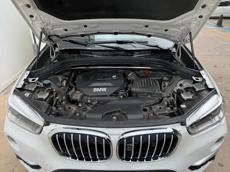 BMW X1 2016 sDrive18Li Luxury — миниатюра 4