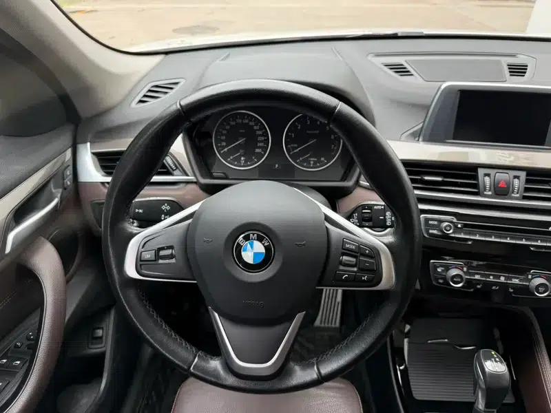 BMW X1 2016 sDrive18Li Luxury — миниатюра 8