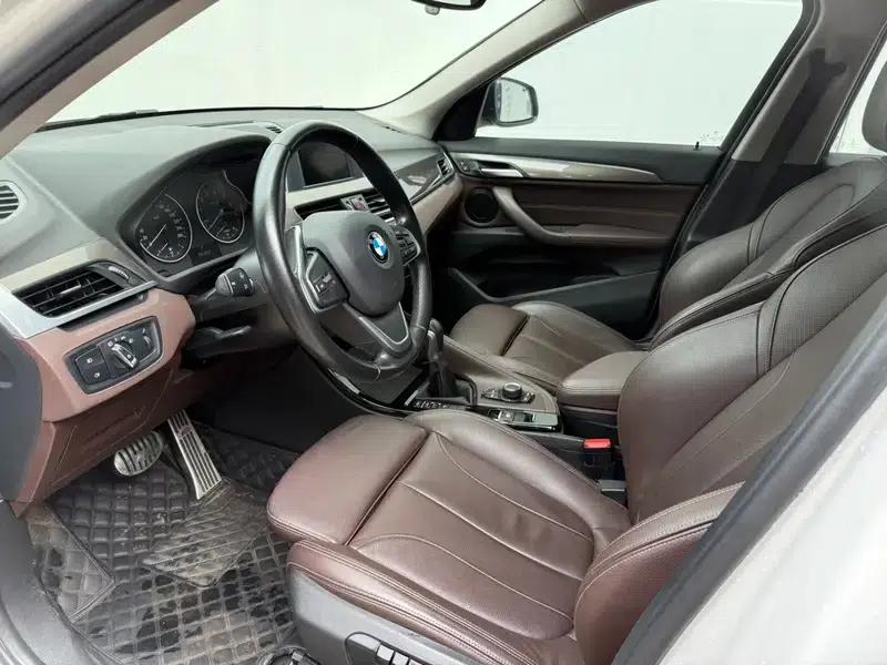 BMW X1 2016 sDrive18Li Luxury — миниатюра 10