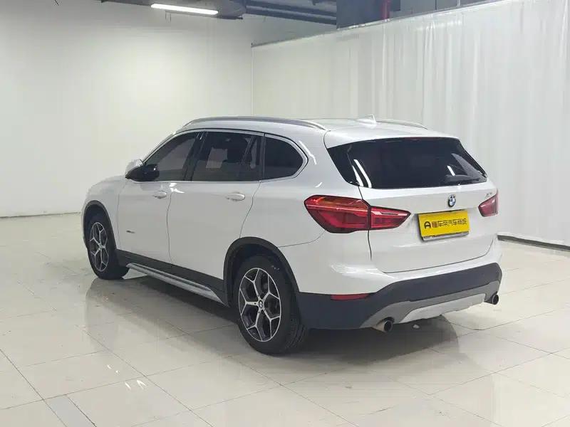 BMW X1 2018 xDrive20Li Premium — миниатюра 5