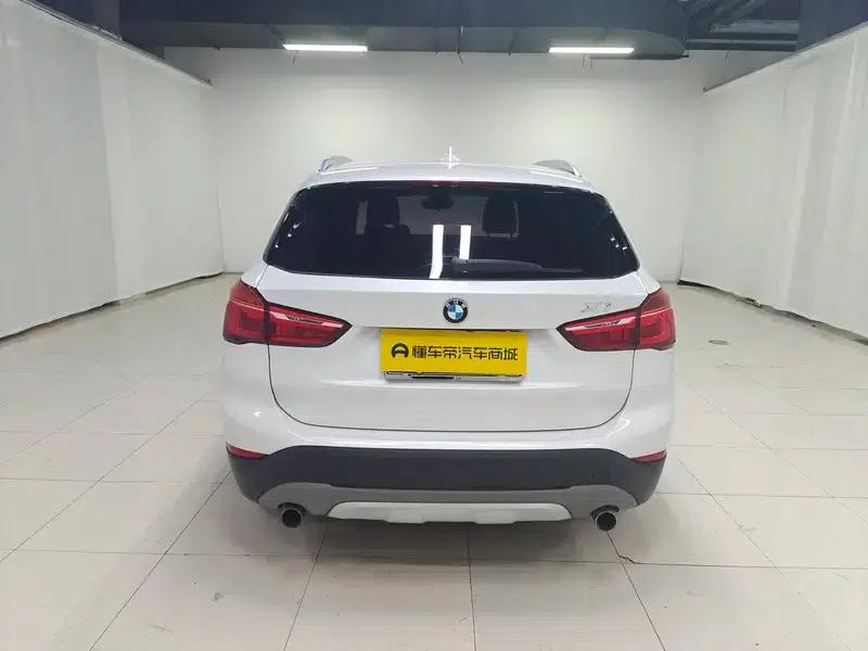 BMW X1 2018 xDrive20Li Premium — миниатюра 6