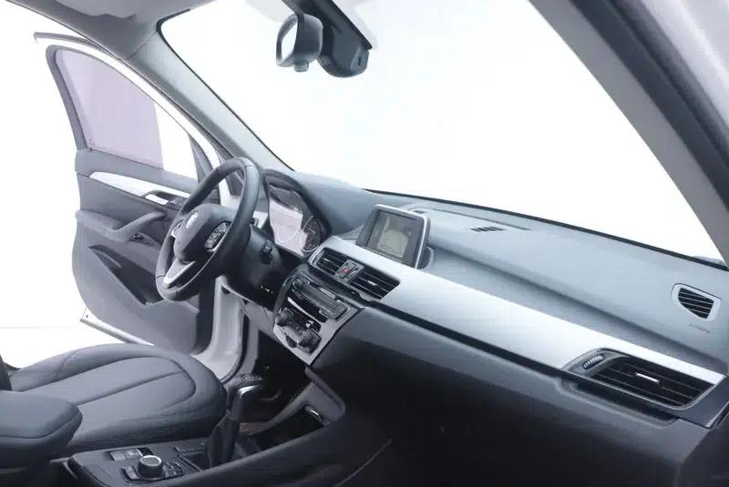 BMW X1 2018 sDrive20Li Leading Edition — миниатюра 8