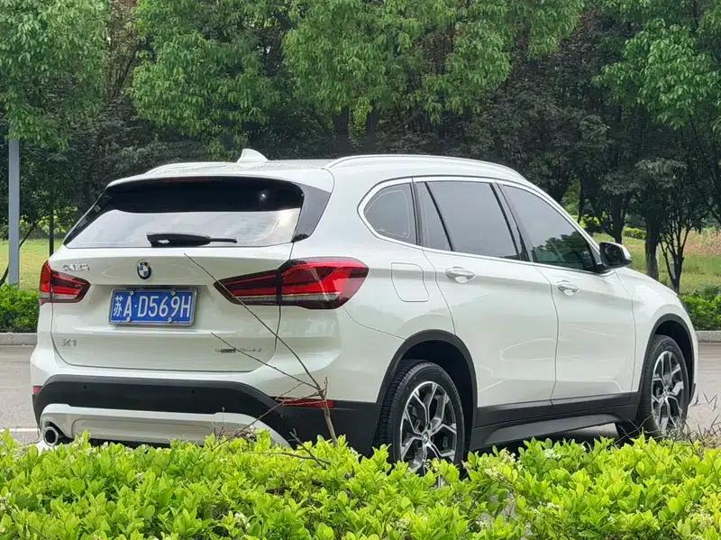 BMW X1 2021 sDrive25Li Leading Edition — миниатюра 5