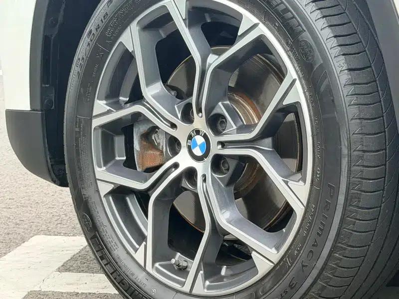 BMW X1 2021 sDrive25Li Leading Edition — миниатюра 6
