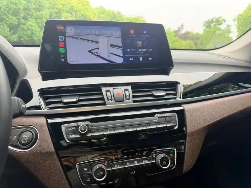 BMW X1 2021 sDrive25Li Leading Edition — миниатюра 8