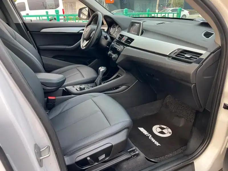 BMW X1 2019 sDrive20Li Leading Edition — миниатюра 9