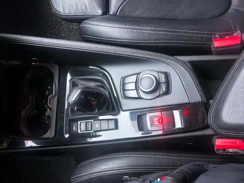 BMW X1 2016 sDrive18Li Luxury — миниатюра 14
