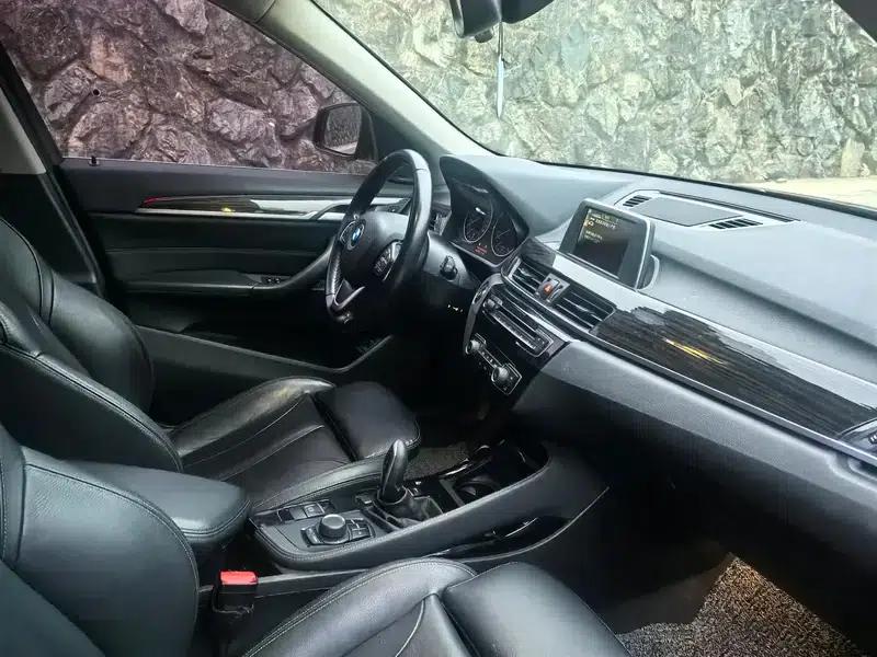 BMW X1 2016 sDrive18Li Luxury — миниатюра 15
