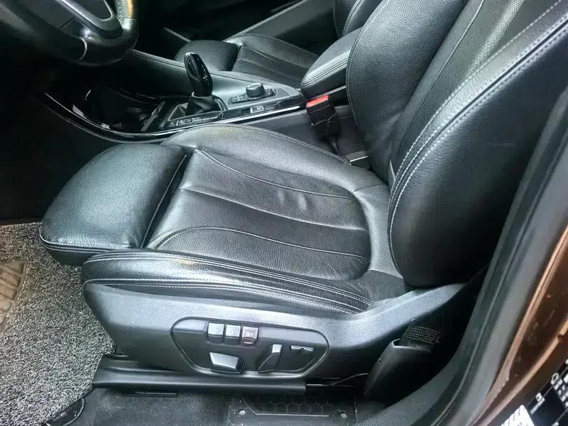 BMW X1 2016 sDrive18Li Luxury — миниатюра 16