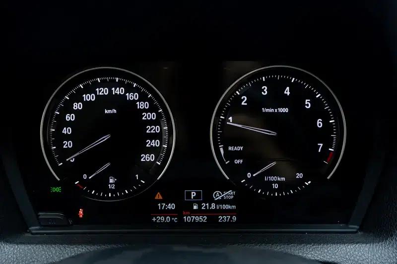 BMW 1 Series (Imported) 2018 118i Leading Edition — миниатюра 15