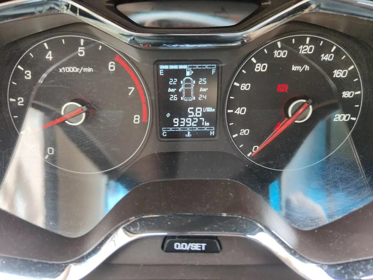Baojun 310W 2017 1.5L Manual Luxury Edition China V — миниатюра 12