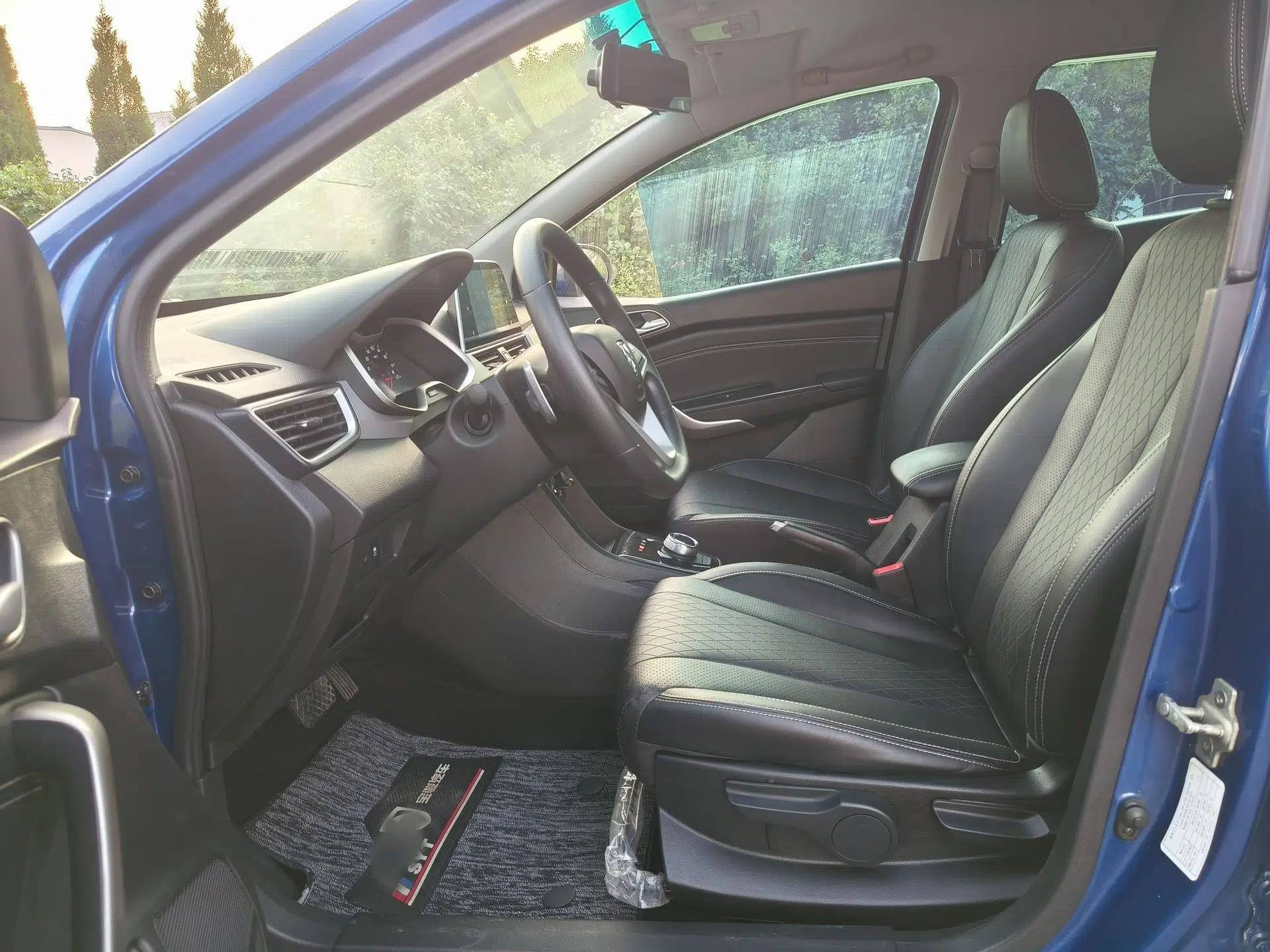 Baojun 310W 2018 1.5L Automatic Fashion Edition China VI — миниатюра 34