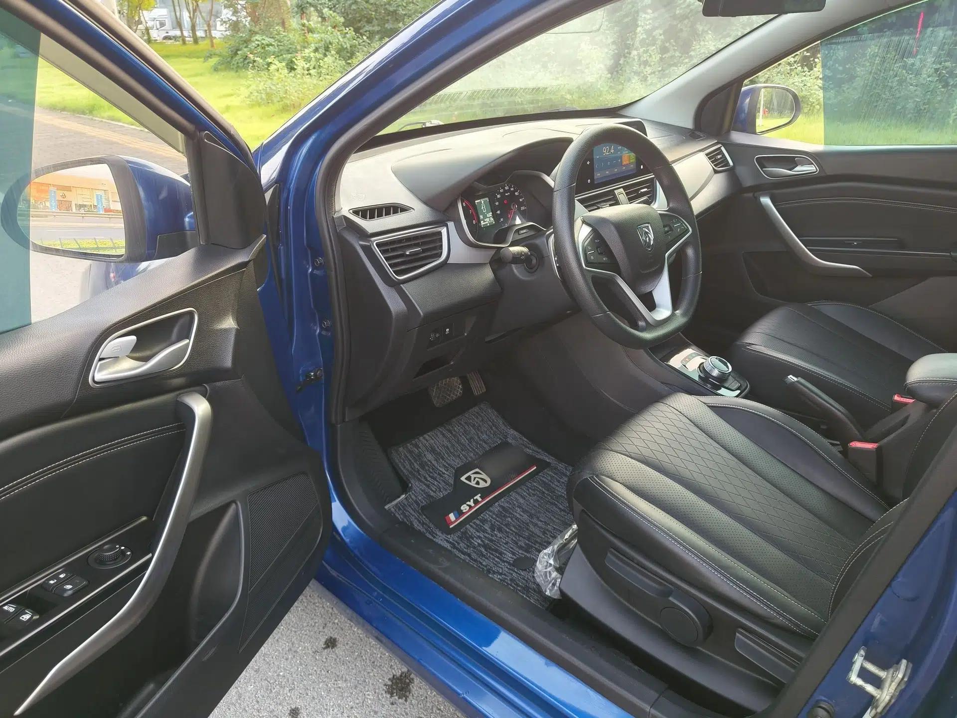 Baojun 310W 2018 1.5L Automatic Fashion Edition China VI — миниатюра 35