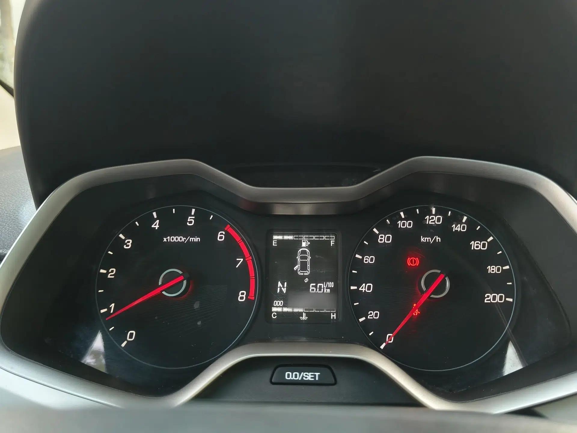 Baojun 310W 2018 1.5L Automatic Fashion Edition China VI — миниатюра 40