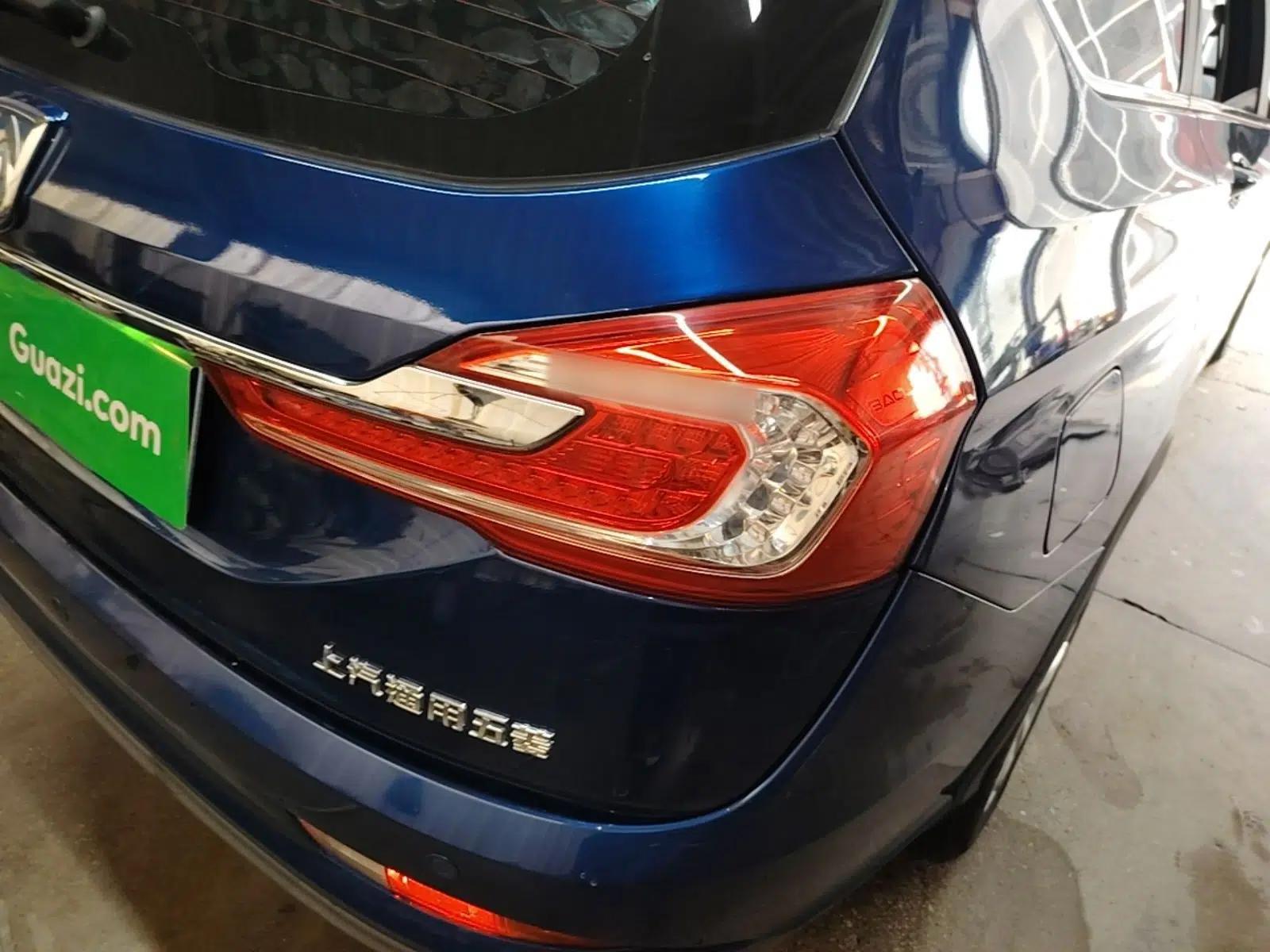 Baojun 310W 2018 1.5L Automatic Fashion Edition China VI — миниатюра 9