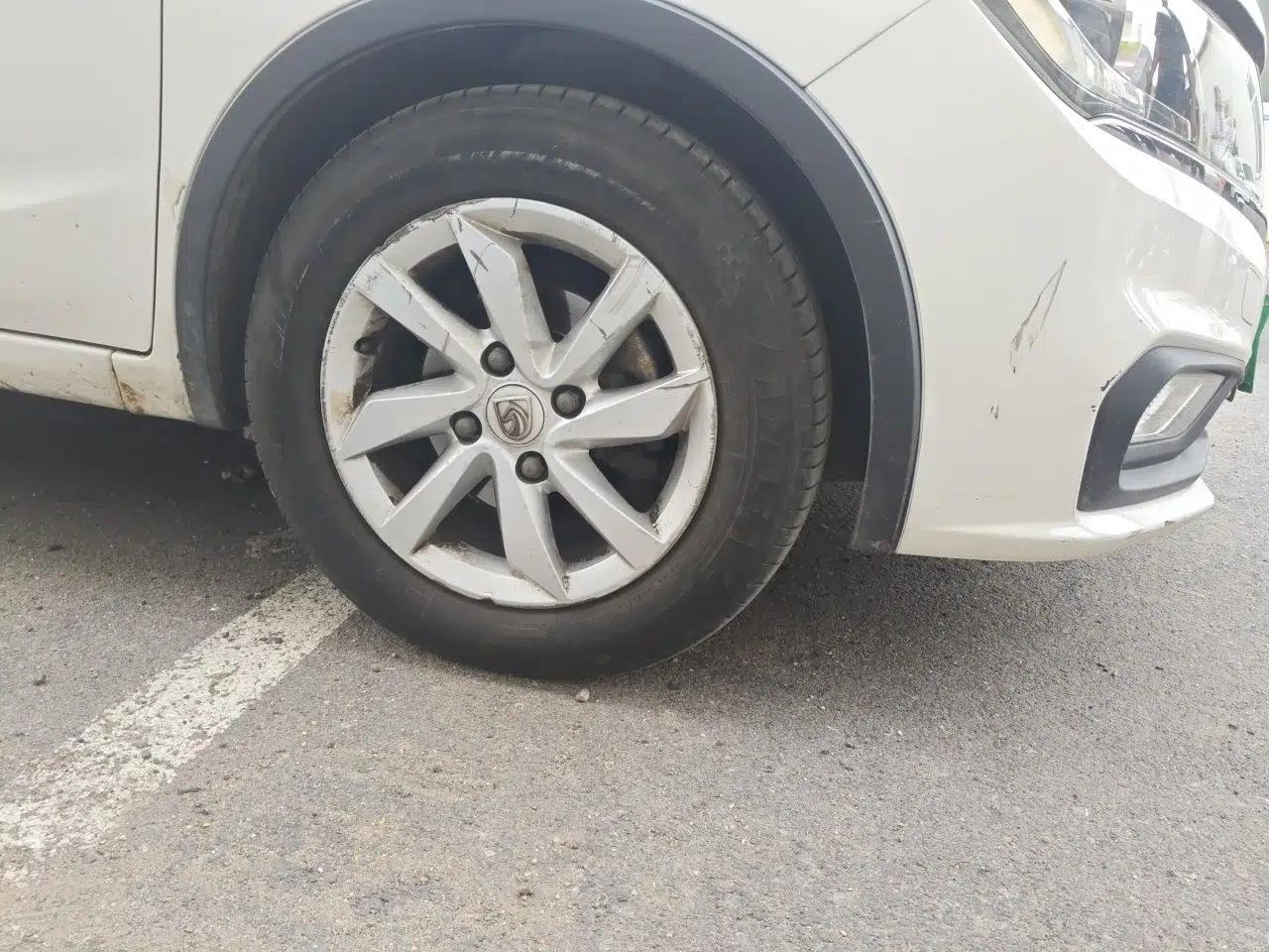 Baojun 310W 2017 1.5L Manual Fashion Edition China VI — миниатюра 8