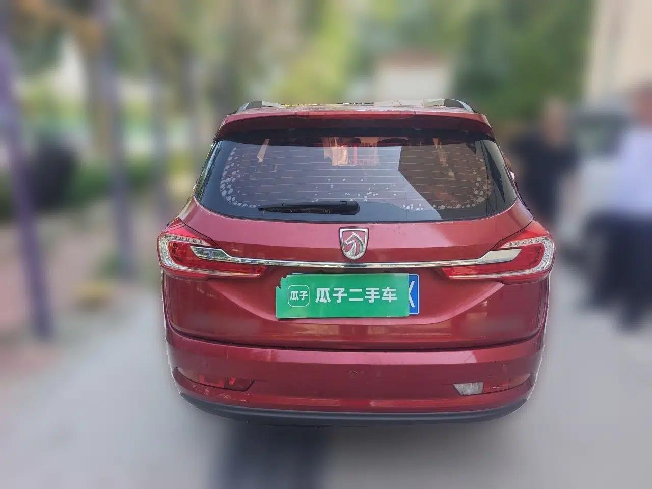 Baojun 310W 2017 1.5L Manual Fashion Model China V — миниатюра 5