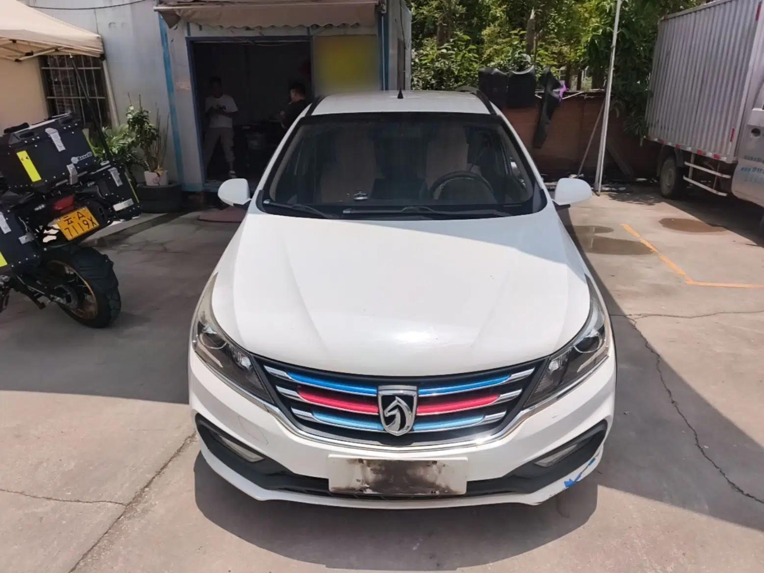 Baojun 310W 2017 1.5L Manual Comfort Version China V — миниатюра 2