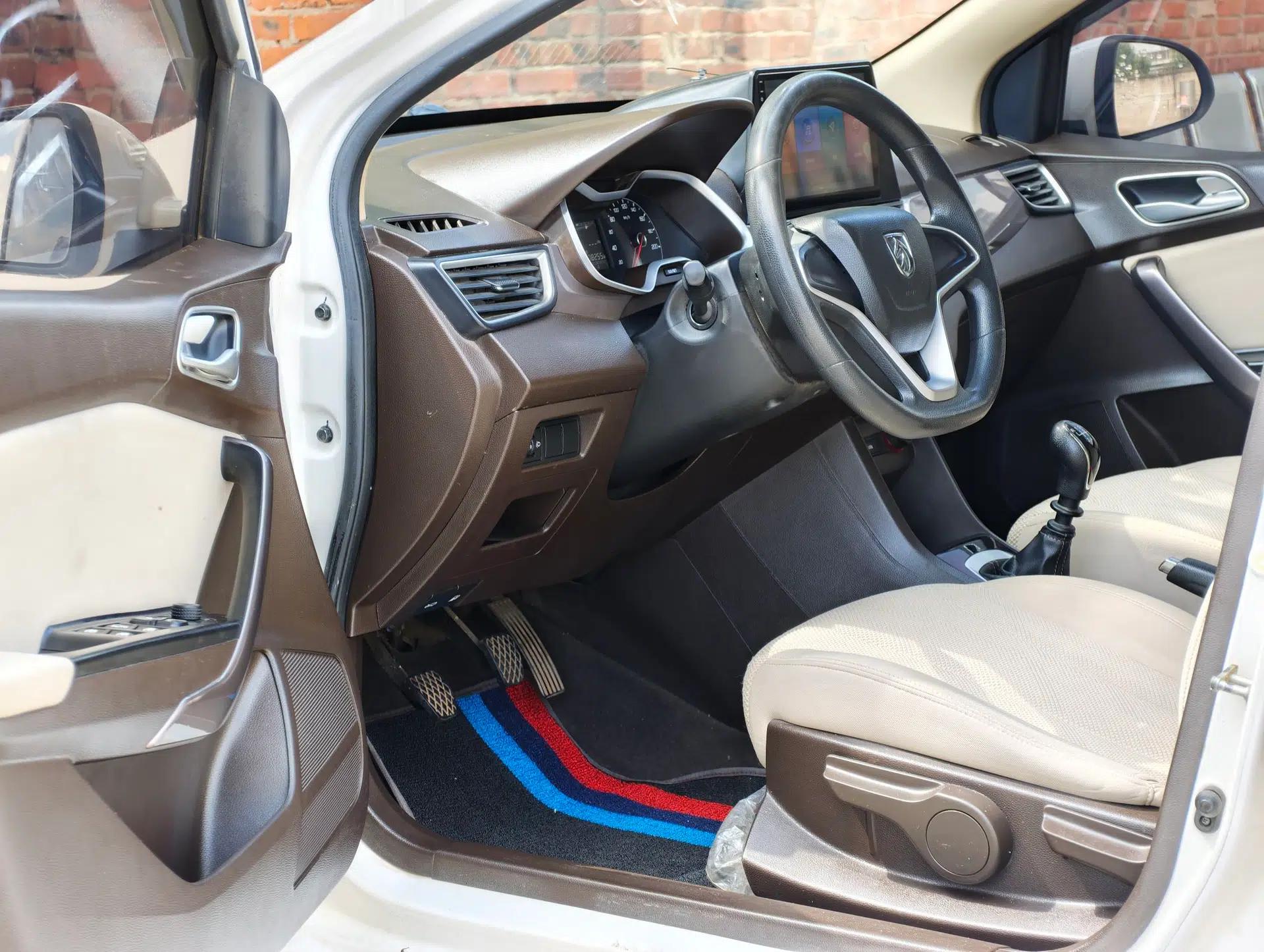 Baojun 310W 2017 1.5L Manual Comfort Version China V — миниатюра 33
