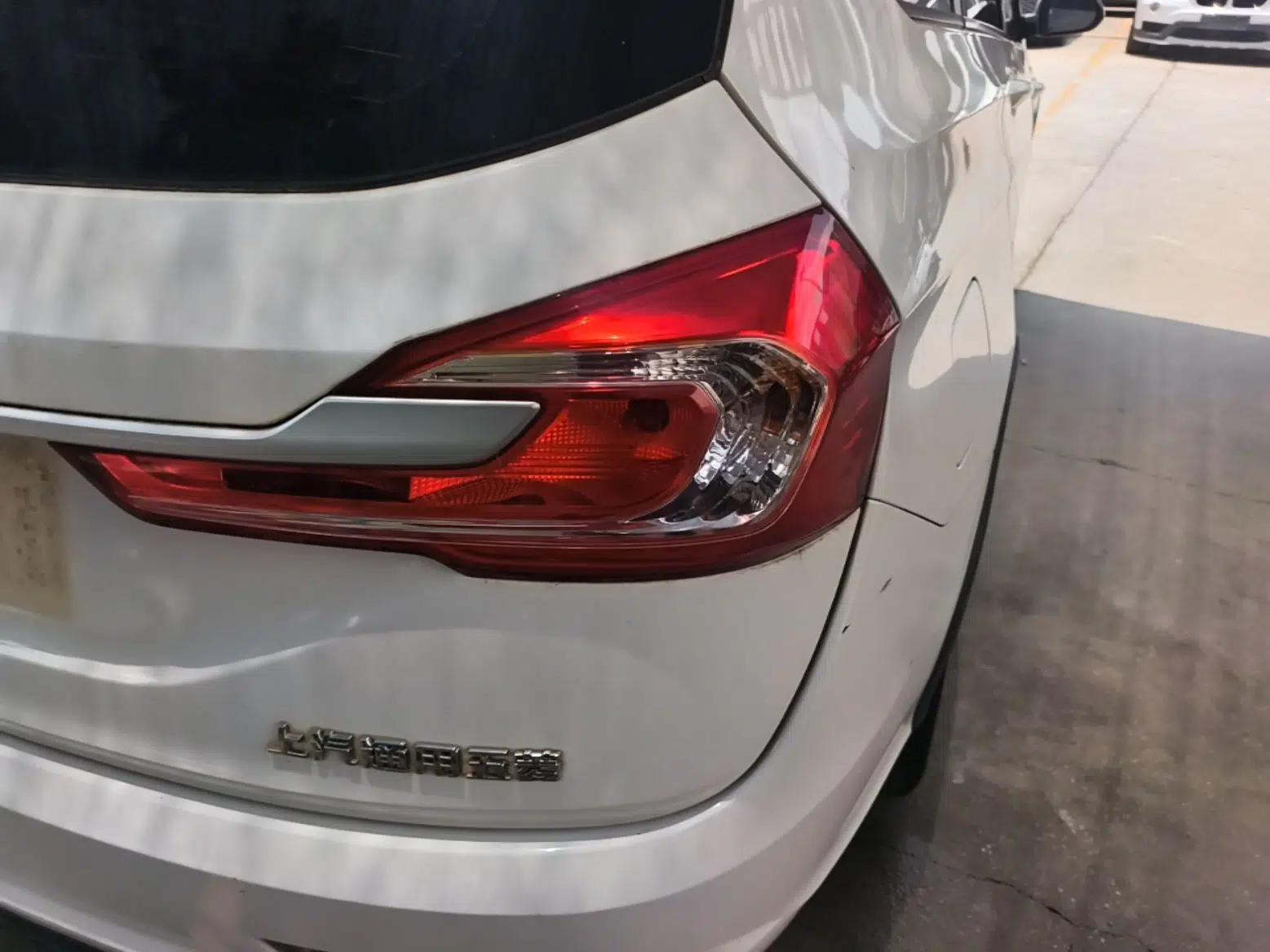 Baojun 310W 2017 1.5L Manual Comfort Version China V — миниатюра 9