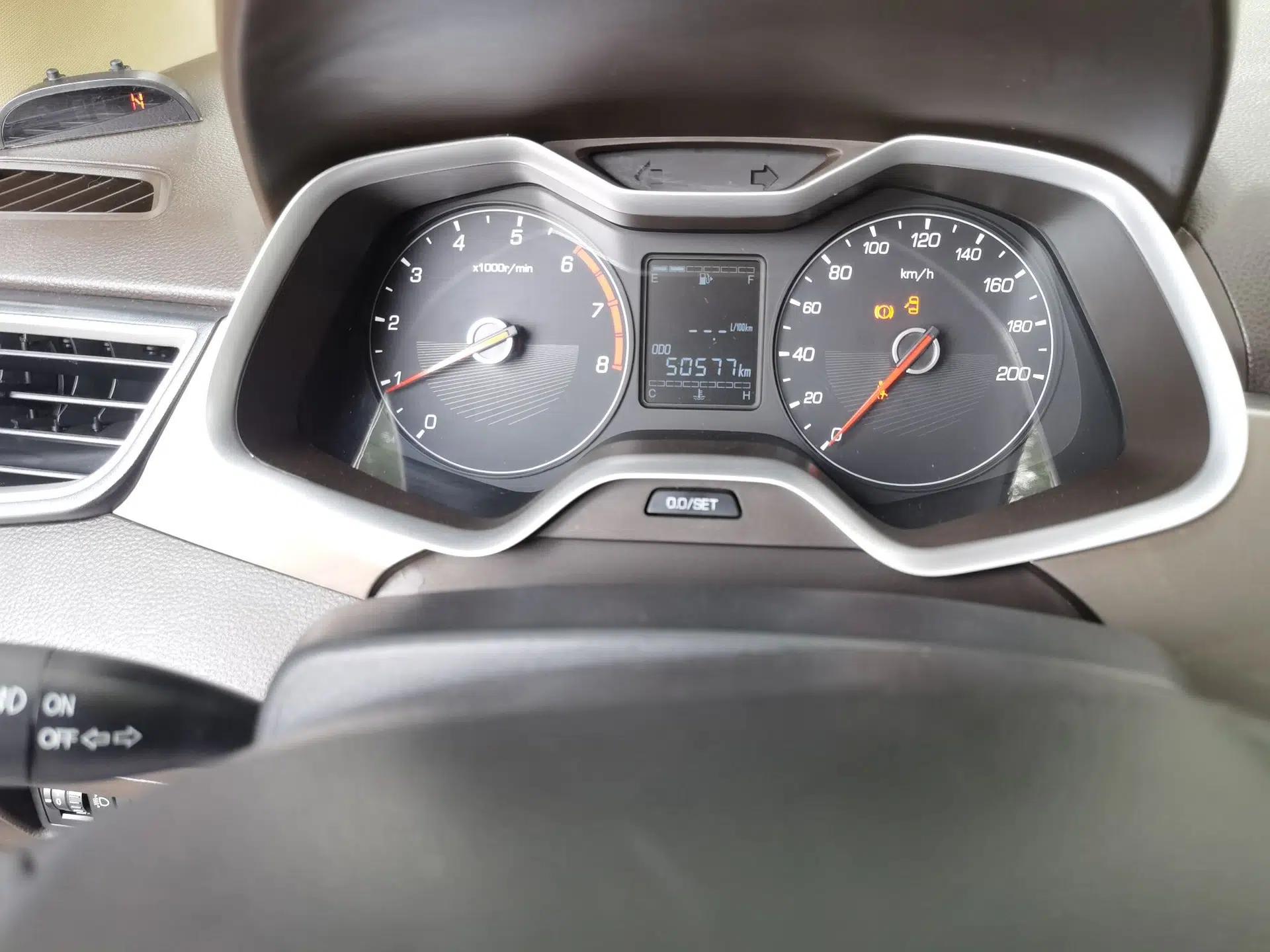 Baojun 310W 2017 1.5L Manual Comfort Version China VI Emission Standard — миниатюра 12