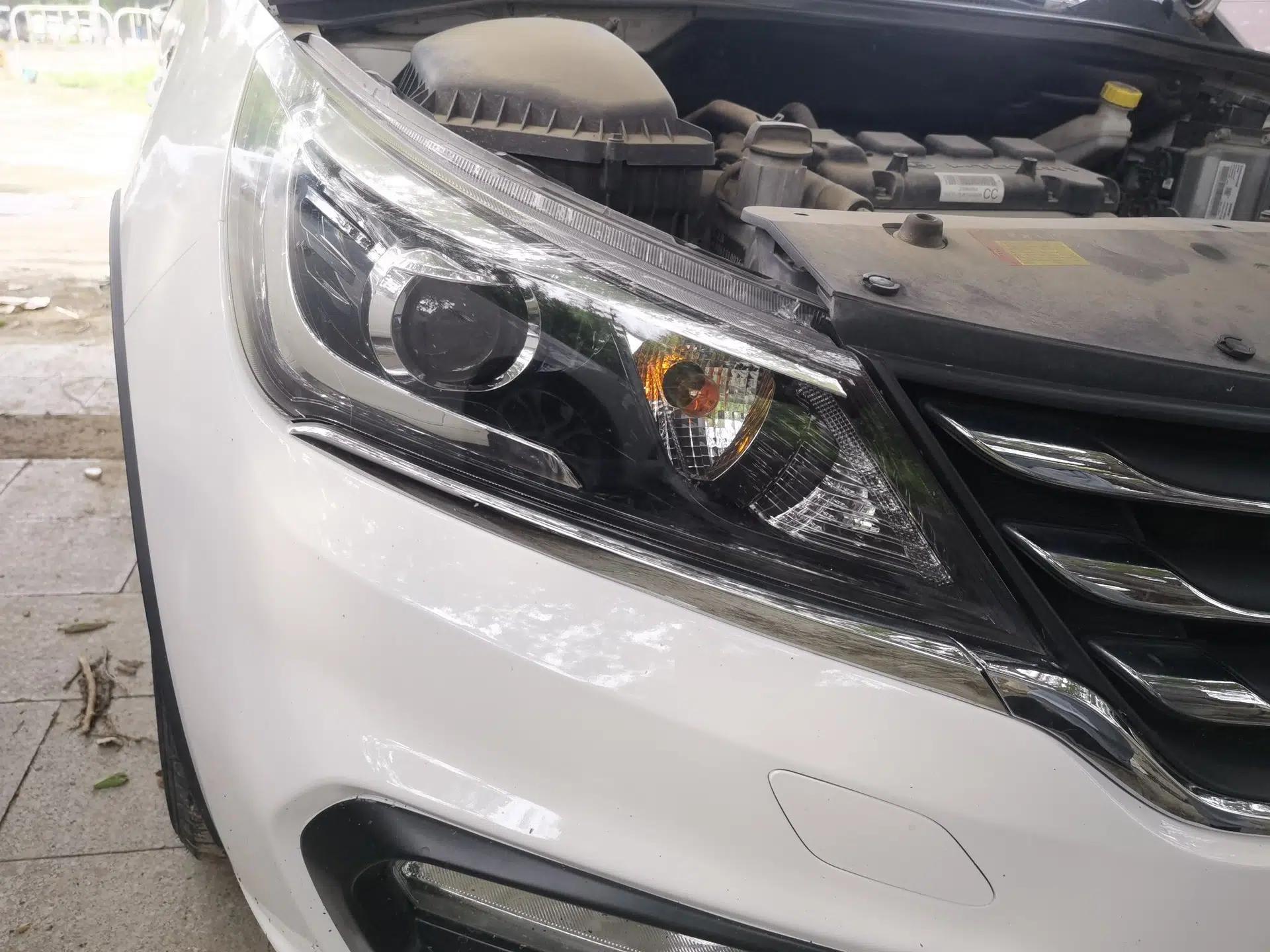 Baojun 310W 2017 1.5L Manual Comfort Version China VI Emission Standard — миниатюра 7