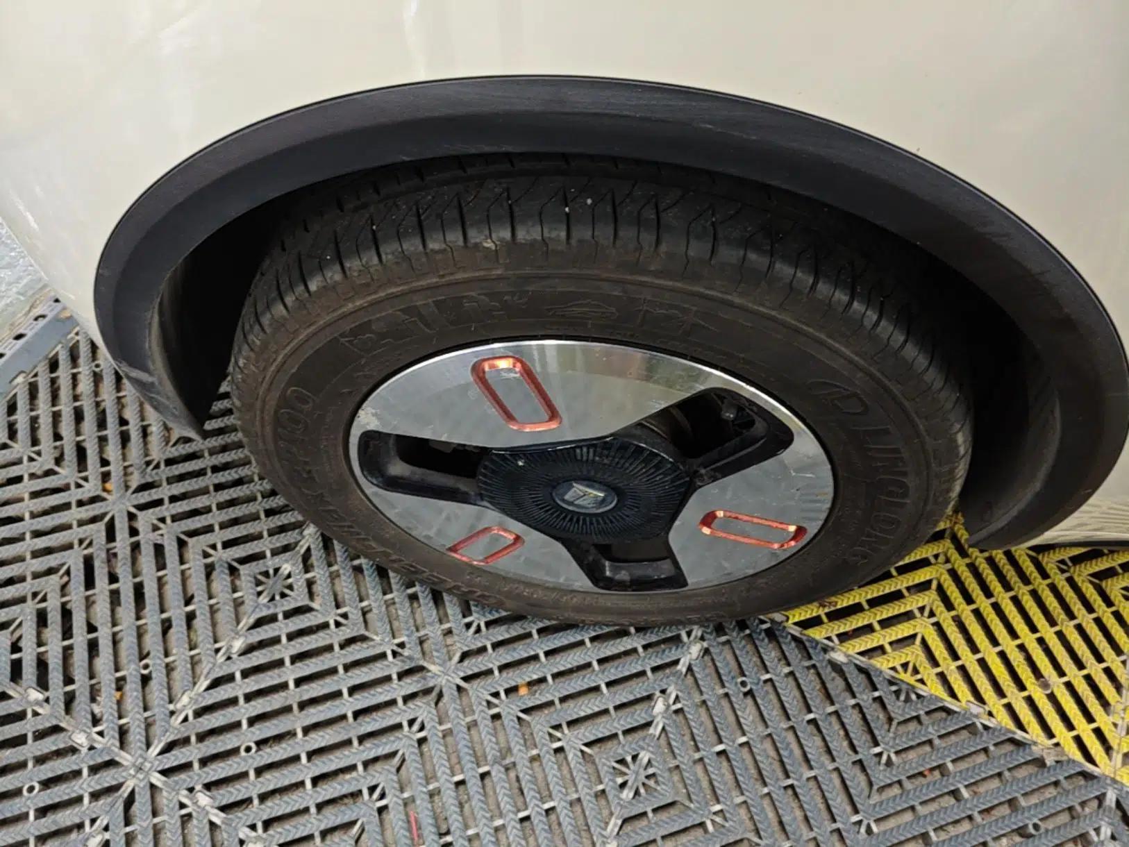 Baojun KiWi EV 2021 Artist Model Ternary Lithium — миниатюра 11