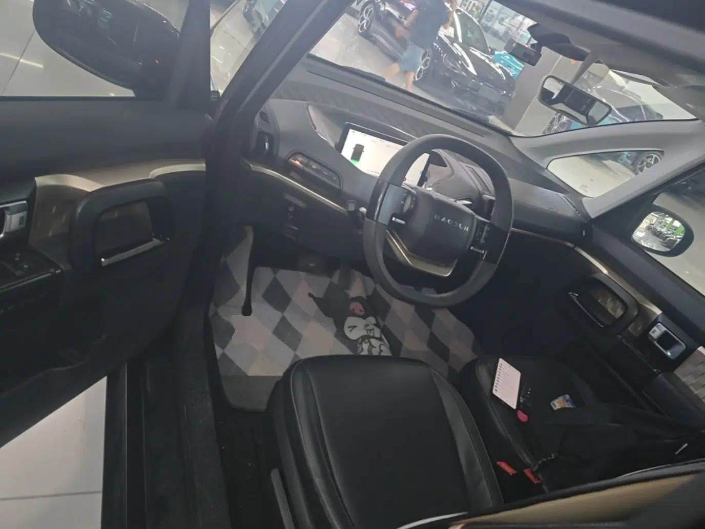 Baojun KiWi EV 2022 Artist Lite Edition Ternary Lithium — миниатюра 18