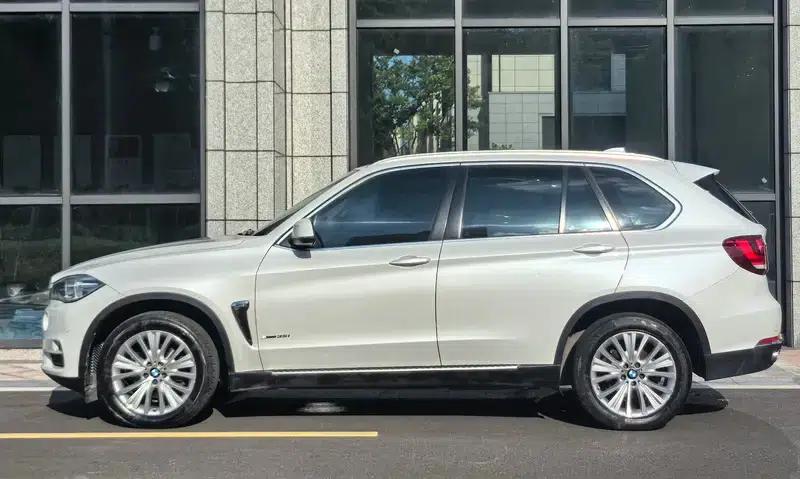 BMW X5 (Imported) 2015 xDrive35i China Limited Edition — миниатюра 3