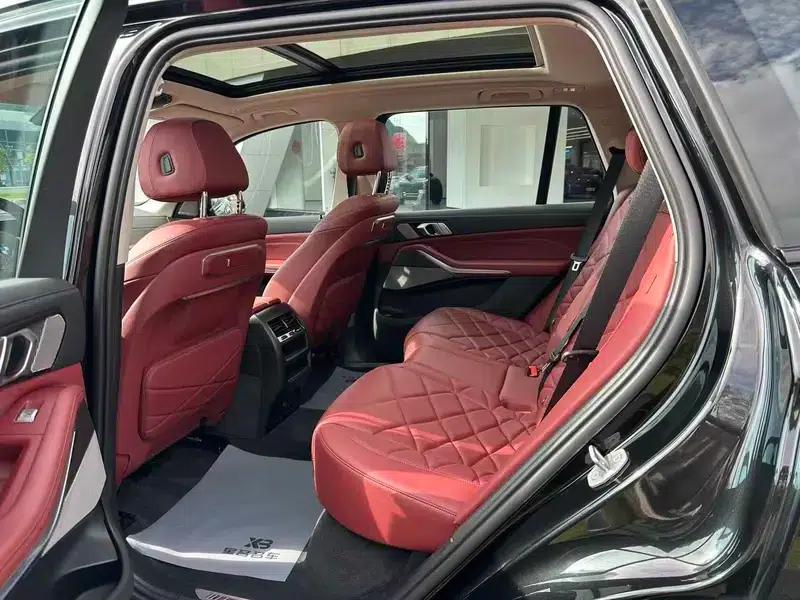 BMW X5 2023 xDrive30Li M Sport Shadow Edition — миниатюра 11